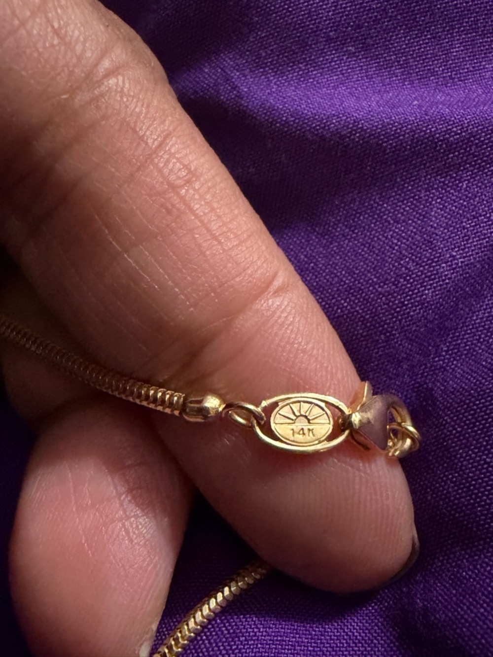 14K Real Gold Classic Gold Omega Chain Necklace 18inc. - Women Jewelry 5.32grms - Picture 2 of 4